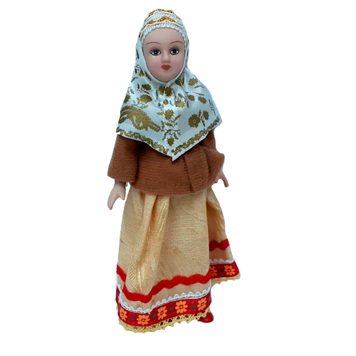Фарфоровая кукла в Зимнем костюме Архангельской губернии