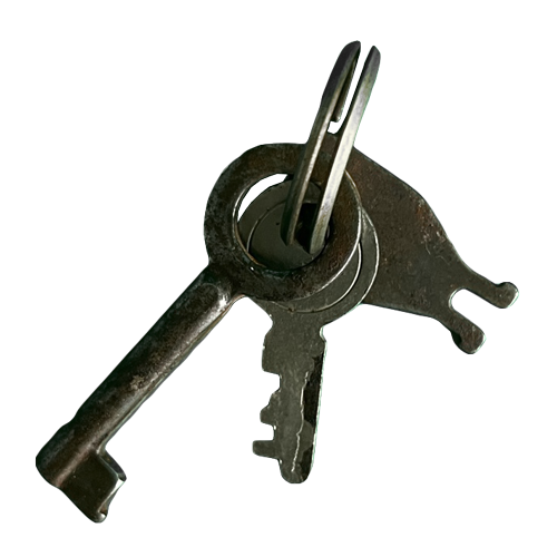 Ключи от старинной швейной машинки