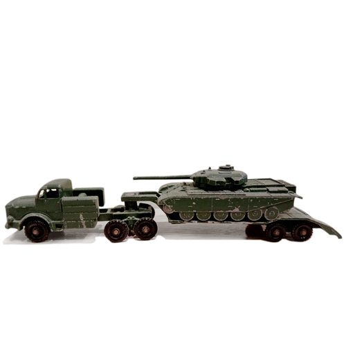 Военный автомобиль «Танковый транспортёр»
