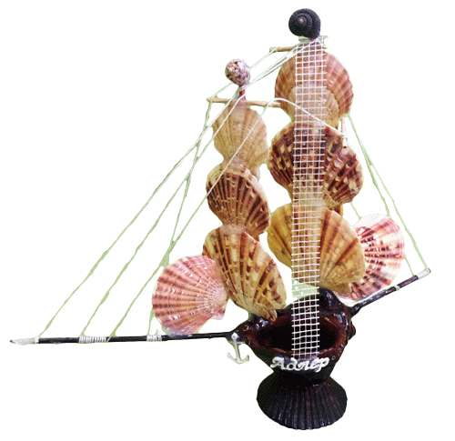 Сувенирный кораблик из ракушек